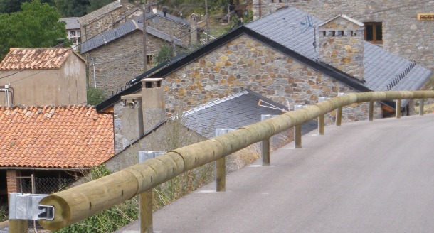 Bionda metal madera