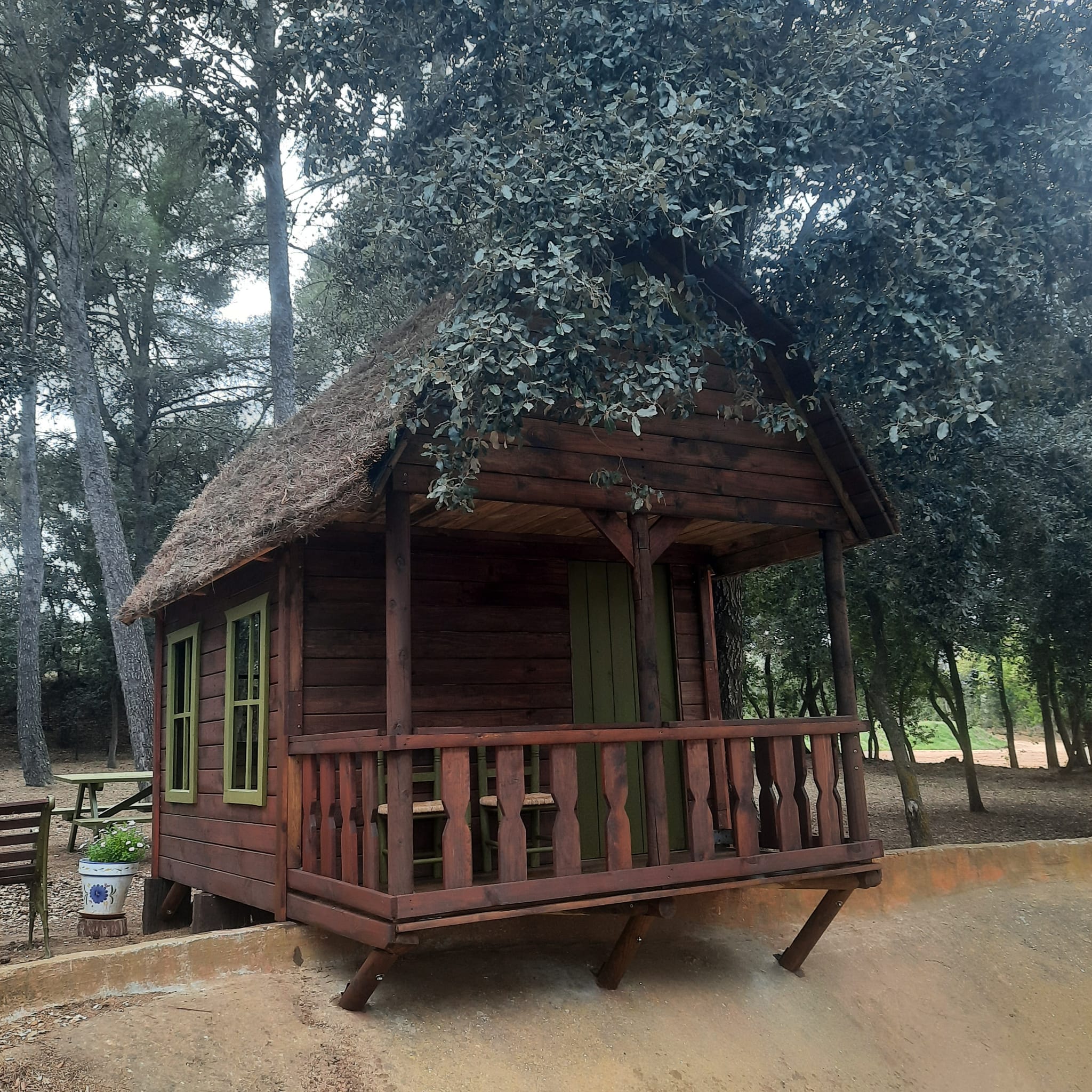 Caseta de fusta per a nens