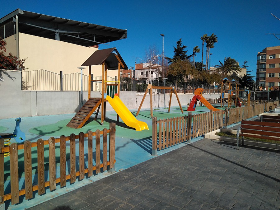 Tanca de fusta infantil a les Borges del Camp